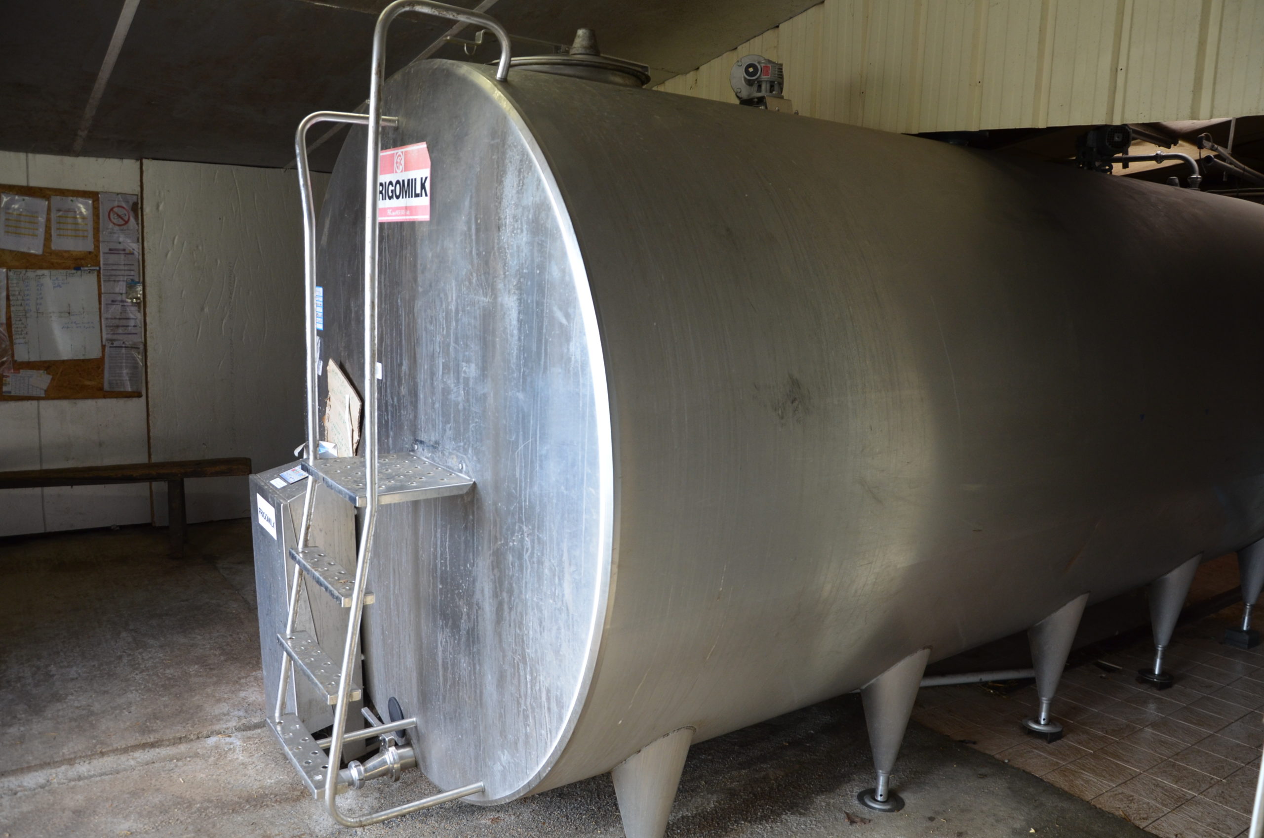 tank lait pour analyse nutrition bovine 